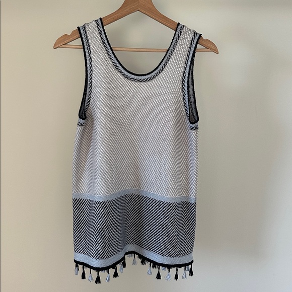 NIC+ZOE Lantana Textured Sweater Tank size xsmall - Picture 4 of 7